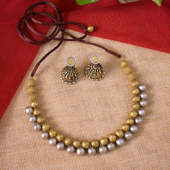 Dual Toned Geometric Design Beads Terracotta & Clay Choker Necklace Set - Picture 4 of 5
